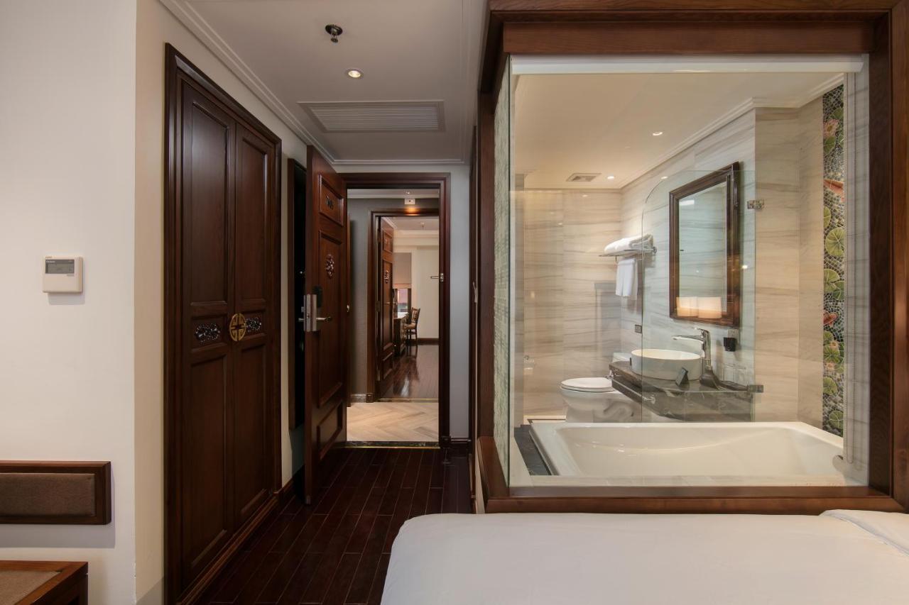 Lucien Hanoi Lakeside Hotel & Rooftop 4*
