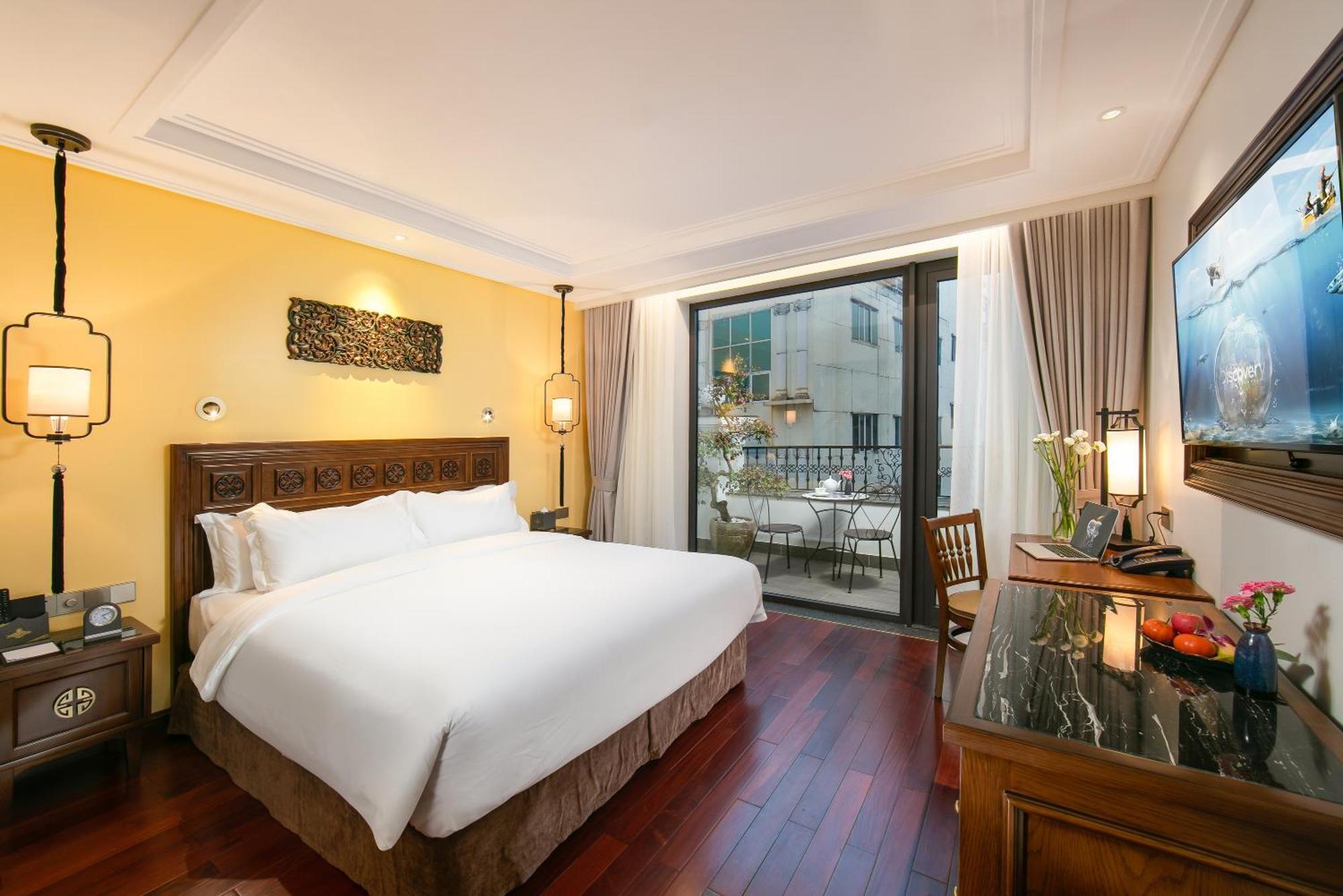 Lucien Hanoi Lakeside Hotel & Rooftop