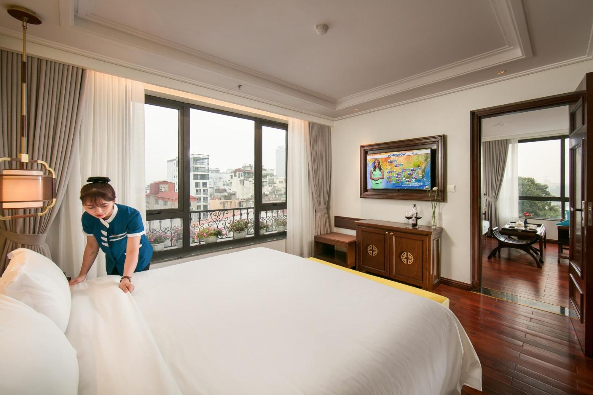 Lucien Hanoi Lakeside Hotel & Rooftop Hotel 4*